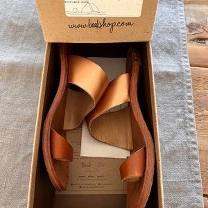BEEK Finch Leather Toe Ring Sandals SIZE 8